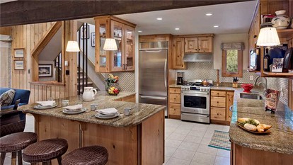 Slopeside Vacation Rental with a Wood-Burning Fireplace in Steamboat Springs, Colorado - Steamboat, Colorado - glamping.directory