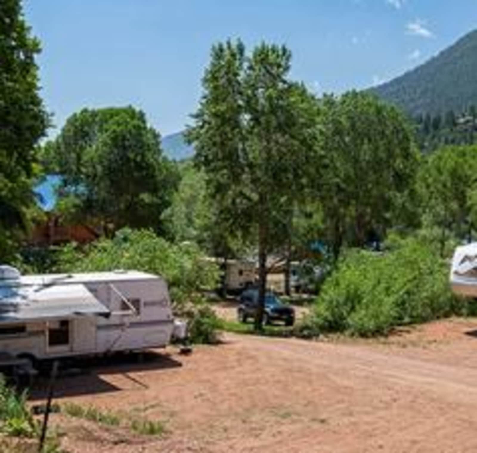 Lone Duck Campground and Cabins - Cascade, Colorado - glamping.directory