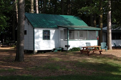 Two-Bedroom Cottage Camping with Private Beach near Albany, New York - glamping.directory
