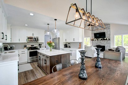Embrace Nature in this Lakefront Cottage with Fire Pit in Charlotte, North Carolina - Charlotte, North Carolina - glamping.directory