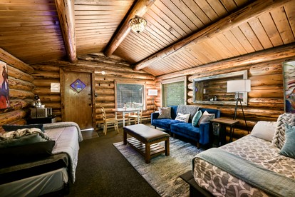 Historic Rustic Original Horse-Drawn Wood-Built Cabin with Bear Creek Pond Access & Bald Eagle Nest Near Hope, Alaska - Hope, Alaska - glamping.directory