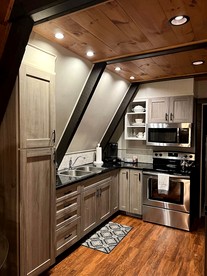Fantastic A-Frame Cabin for a Couples' Getaway near Robesonia, Pennsylvania - Robesonia, Pennsylvania - glamping.directory