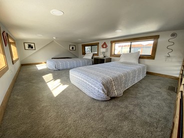 Secluded Cozy Cottage Ideal for Reconnect with Nature in Colorado - Oak Creek, Colorado - glamping.directory