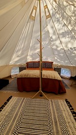 Intimate Bell Tent with Outdoor Shower and Fire Pit in Idaho - Sandpoint, Idaho - glamping.directory