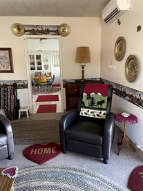 Charming Cottage Rental for Twilight Lovers in Forks, Washington - Forks, Washington - glamping.directory