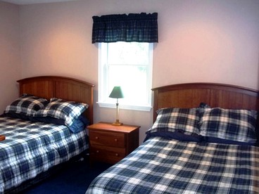 Double Room for a Weekend Getaway Overlooking New River in Grayson County, Virginia - Independence, Virginia - glamping.directory