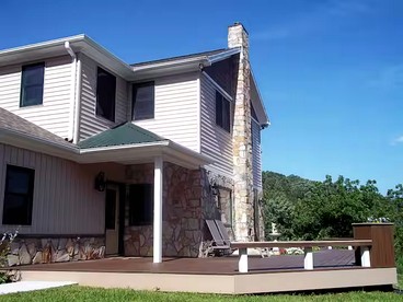 Double Room for a Weekend Getaway Overlooking New River in Grayson County, Virginia - Independence, Virginia - glamping.directory