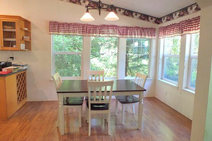 Peaceful Family Cabin on Beautiful Property, Plenty of Hiking and Fishing, 20 minutes from the coast, bordering Siuslaw National Forest, Oregon - Cloverdale, Oregon - glamping.directory