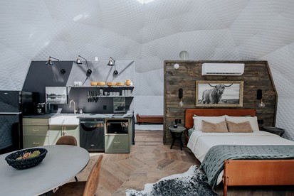 Chic Falls-Side Family Getaway: Dome Stay in Cherry Log, Georgia - Cherry Log, Georgia - glamping.directory