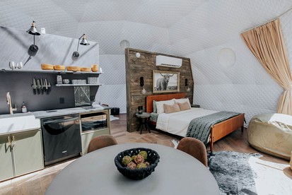 Chic Falls-Side Family Getaway: Dome Stay in Cherry Log, Georgia - Cherry Log, Georgia - glamping.directory