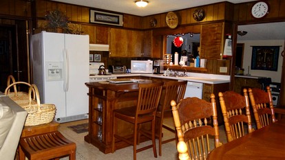 Rustic Cabin Rental Located in St. Marks Wildlife Refuge, Florida - Lamont, Florida - glamping.directory