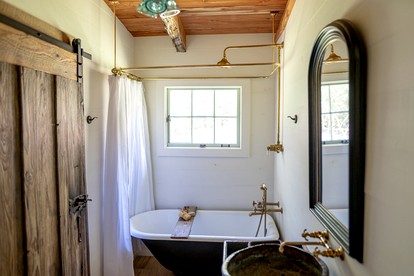 Charming Historic Cabin with Wood-Burning Stove near StarHill Farms in Texas - New Ulm, Texas - glamping.directory
