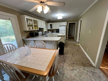 Rustic Family Cottage with Panoramic Nature Views in Tennessee - Franklin, Tennessee - glamping.directory