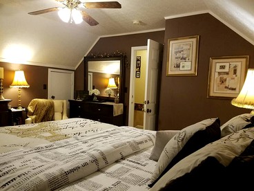 Charming Pet-Friendly Vacation Rental at a Lovely Bed and Breakfast near Hillsville, Virginia - Cana, Virginia - glamping.directory