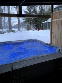 Cozy Cottage Rental with Lake Views near Okemo State Forest, Vermont - Plymouth, Vermont - glamping.directory