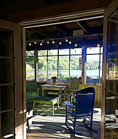 Cozy Cottage Rental with Lake Views near Okemo State Forest, Vermont - Plymouth, Vermont - glamping.directory