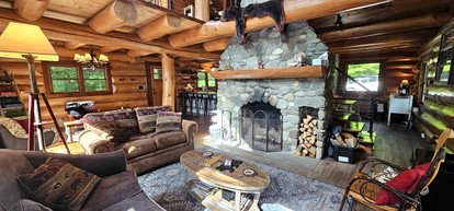 Vibrant Cabin Retreat Near Brassua Lake, Maine - Rockwood, Maine - glamping.directory