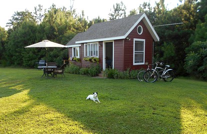 Serene Tiny House with a Big Charm for Glamping in Virginia - Accomac, Virginia - glamping.directory