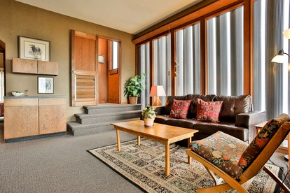 Spacious Beach House with Hot Tub Ideal for Glamping in Northern California - Dillon Beach, California - glamping.directory
