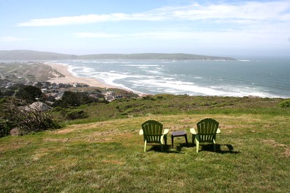 Spacious Beach House with Hot Tub Ideal for Glamping in Northern California - Dillon Beach, California - glamping.directory