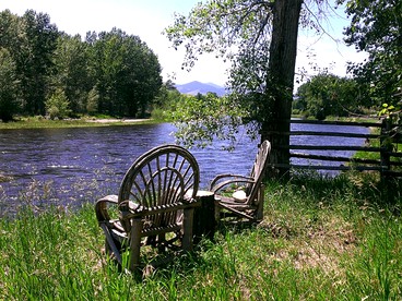 Western Ranch Cabin Getaway on the Big Hole River in Montana - Glen, Montana - glamping.directory