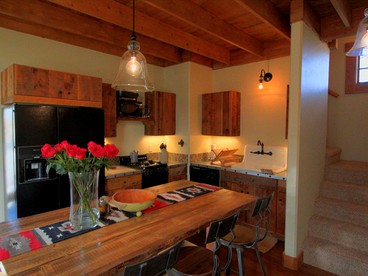 Western Ranch Cabin Getaway on the Big Hole River in Montana - Glen, Montana - glamping.directory