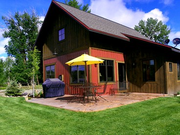 Western Ranch Cabin Getaway on the Big Hole River in Montana - glamping.directory