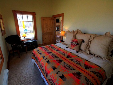 Western Ranch Cabin Getaway on the Big Hole River in Montana - Glen, Montana - glamping.directory