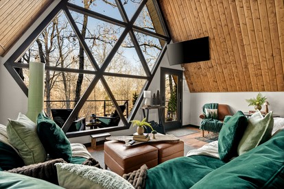 Lovely Lofted A-Frame with Private Jacuzzi, Deck, Fire Pit and Views in Arkansas - Wasilla, Arkansas - glamping.directory