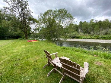Modern Tiny Cabin on the Bank of the Satsop River near Montesano, Washington - Montesano, Washington - glamping.directory