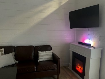Modern Tiny Cabin on the Bank of the Satsop River near Montesano, Washington - Montesano, Washington - glamping.directory