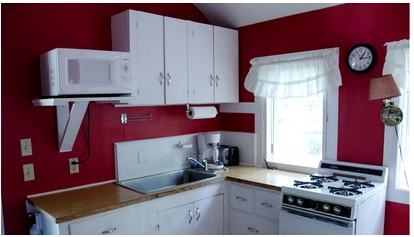 Secluded Cabin Nestled in the Woods near Crystal Lake, New Hampshire - Gilmanton, New Hampshire - glamping.directory