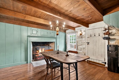 Historic Restored Farmhouse with Cowboy Cauldron Fire Pit Near Ice Mountain, Capon Bridge, West Virginia - Capon Bridge, West Virginia - glamping.directory