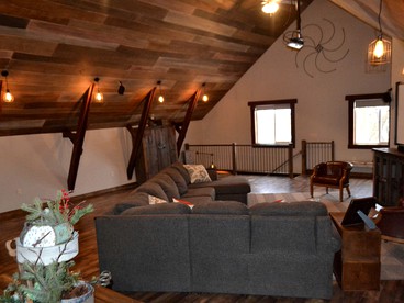 Gorgeous Nature Getaway in a Renovated Barn with Trail Access and Outside Space in Donnelly, Minnesota - Donnelly, Minnesota - glamping.directory