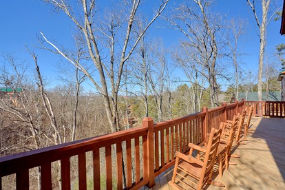 Cabin Rental with Heated Indoor Pool for Tennessee Glamping in Pigeon Forge - Pigeon Forge, Tennessee - glamping.directory