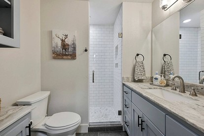 Gorgeous Family Cottage Ideal to Stargaze from the Deck in Texas - Bryan, Texas - glamping.directory