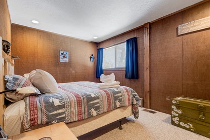 Pet-Friendly Rental in Bear Valley, for Unforgettable Family or Group Glamping in California - Bear Valley , California - glamping.directory