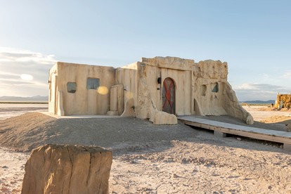 Entire Glamping Complex with Sauna and Hot-Tub in Utah - Iron County, Utah - glamping.directory