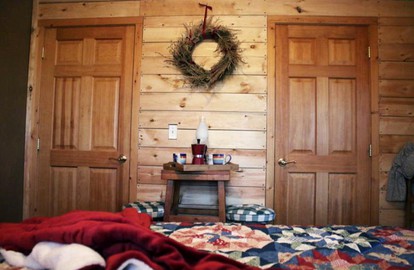 Cozy Couples' Getaway on an Eco-Friendly Farmstay in North Idaho - Cocolalla, Idaho - glamping.directory