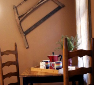 Cozy Couples' Getaway on an Eco-Friendly Farmstay in North Idaho - Cocolalla, Idaho - glamping.directory
