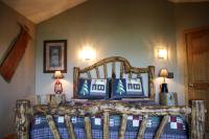 Cozy Couples' Getaway on an Eco-Friendly Farmstay in North Idaho - Cocolalla, Idaho - glamping.directory