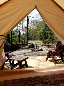 Idyllic Pocono Mountains Getaway for Glamping in Pennsylvania - Paradise Township, Pennsylvania - glamping.directory