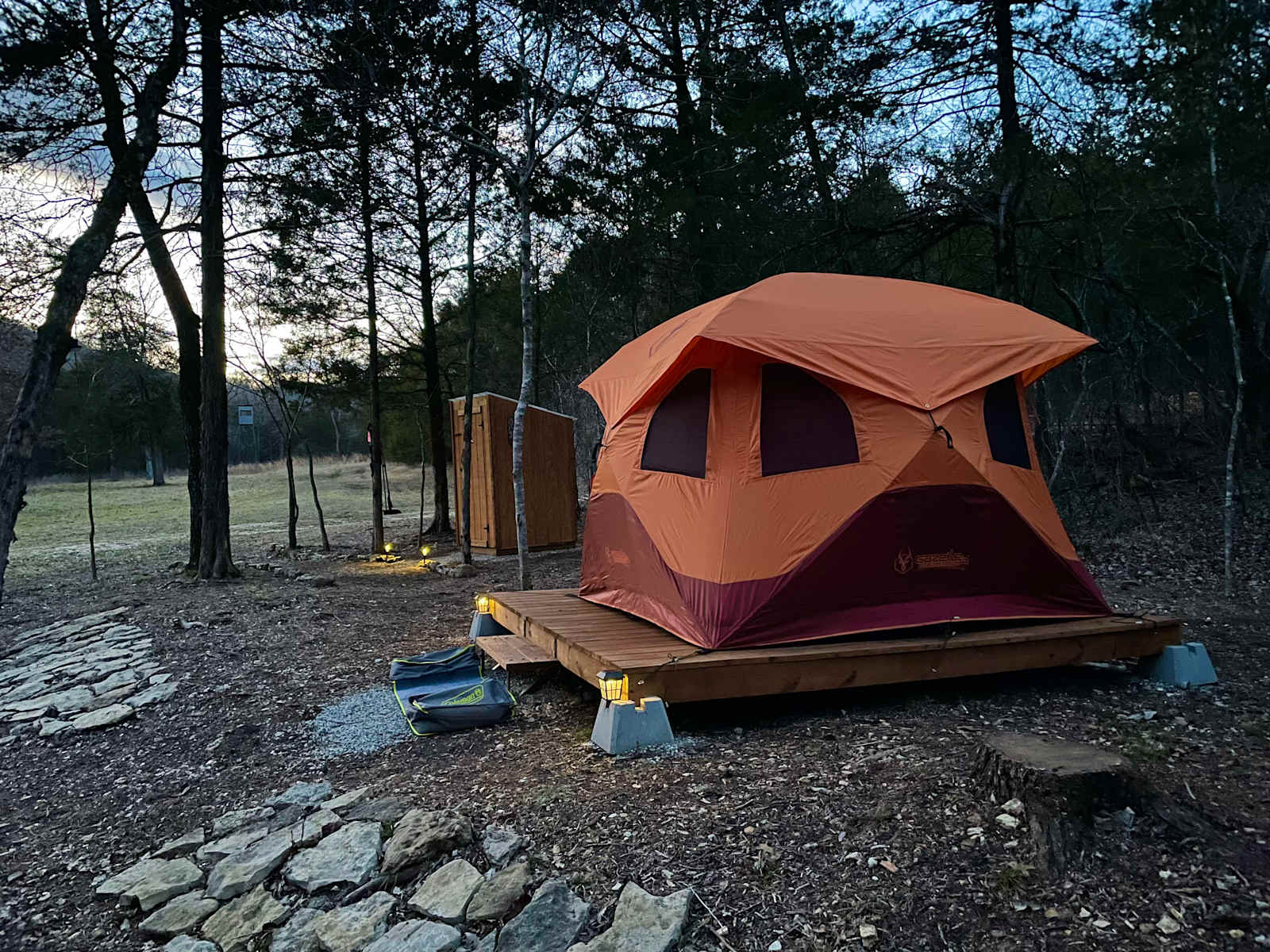 Cold Creek Valley - Eureka Springs, Arkansas - glamping.directory