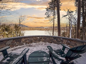 Secluded Cottage with Incredible Views of Cranmore Mountain, Perfect for a Glamping Weekend in the White Mountains, New Hampshire - Conway, New Hampshire - glamping.directory