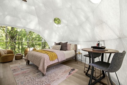 Outstanding Chic Dome with Private Deck in North Carolina - Creston, North Carolina - glamping.directory