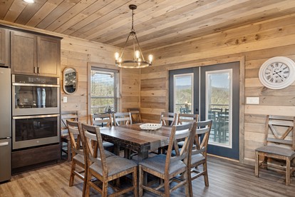 Escape to Nature in this Wonderful Cabin Rental for 12 in Sevierville, Tennesse - Sevierville, Tennessee - glamping.directory