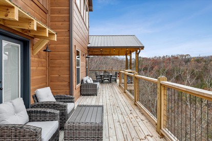 Escape to Nature in this Wonderful Cabin Rental for 12 in Sevierville, Tennesse - Sevierville, Tennessee - glamping.directory