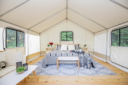 Summer Escape: Hike & Stargaze near Roaring River in Cassville, MO - Cassville, Missouri - glamping.directory