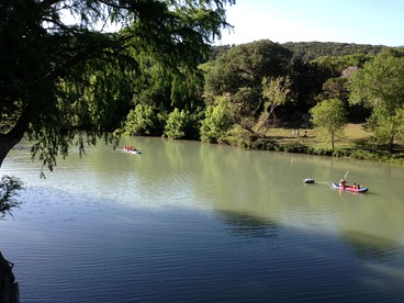 New Braunfels Glamping Retreat with Direct River Access. Ideal for Water Sports - New Braunfels, Texas - glamping.directory