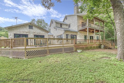 New Braunfels Glamping Retreat with Direct River Access. Ideal for Water Sports - New Braunfels, Texas - glamping.directory